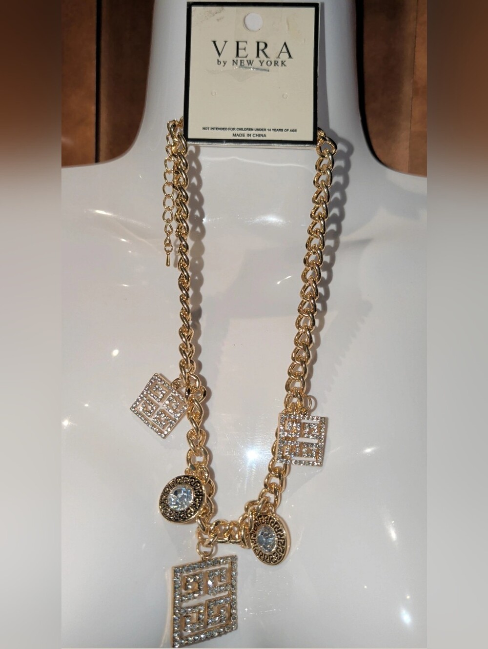 Gold Crystal Geometric Pendant Necklace - Women Jewelry - Picture 2 of 3